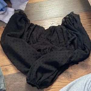 Black puffy sleeved top!!!!